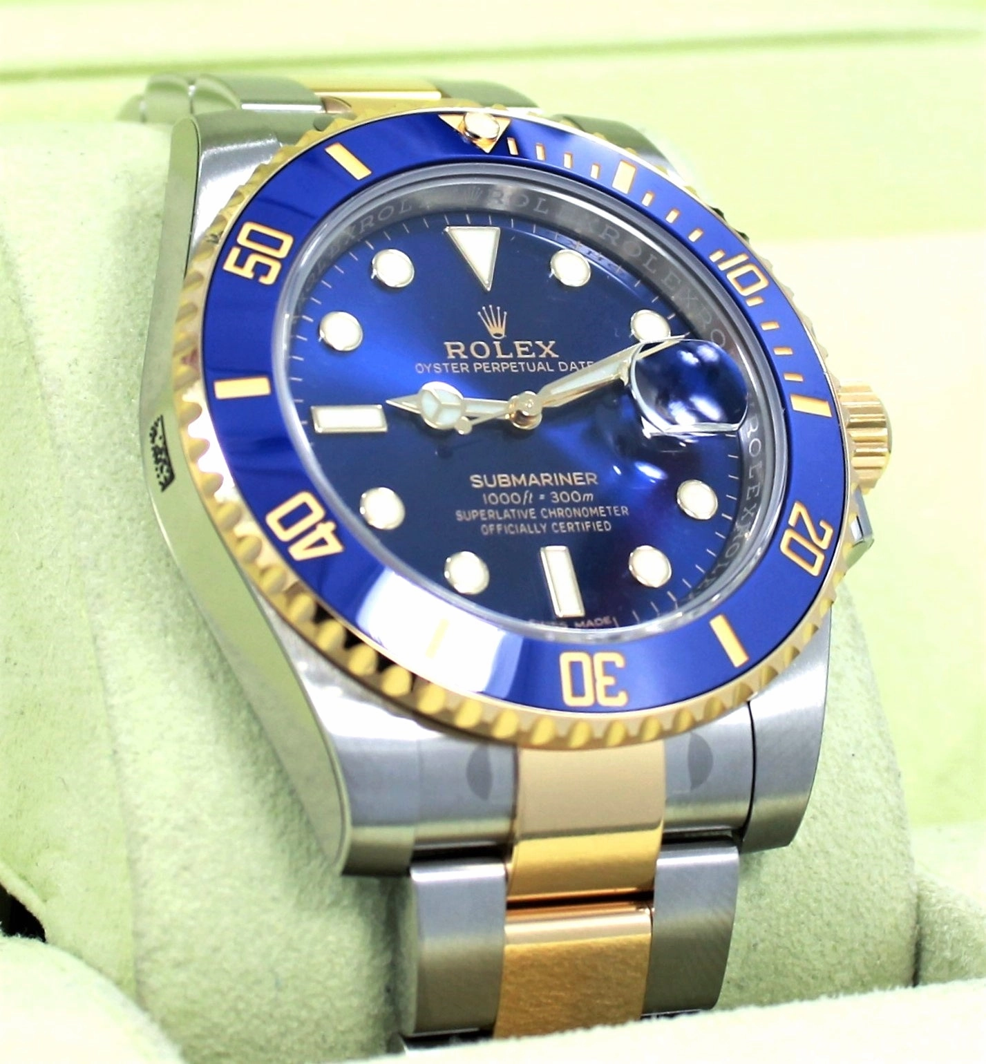 Rolex Oyster Perpetual Submariner Date 116613LB (Unworn)
