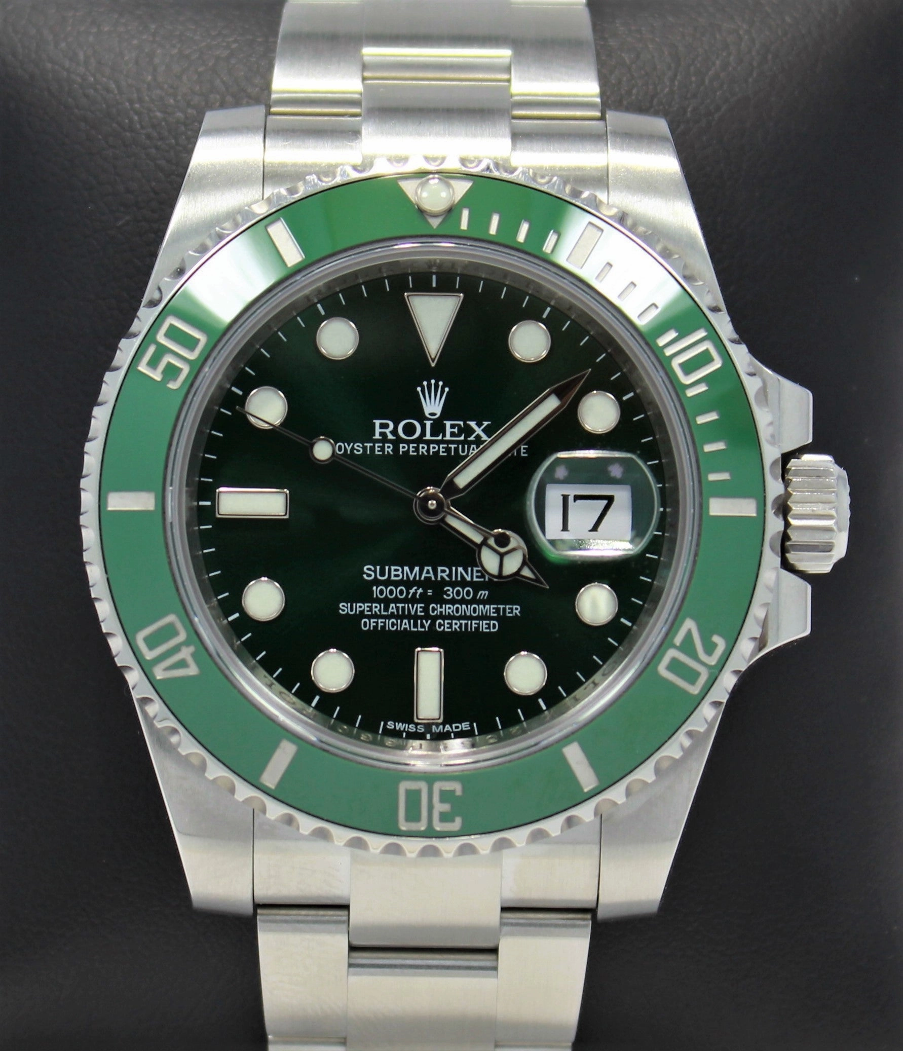 Rolex Oyster Perpetual Submariner HULK 116610LV BOX/PAPERS