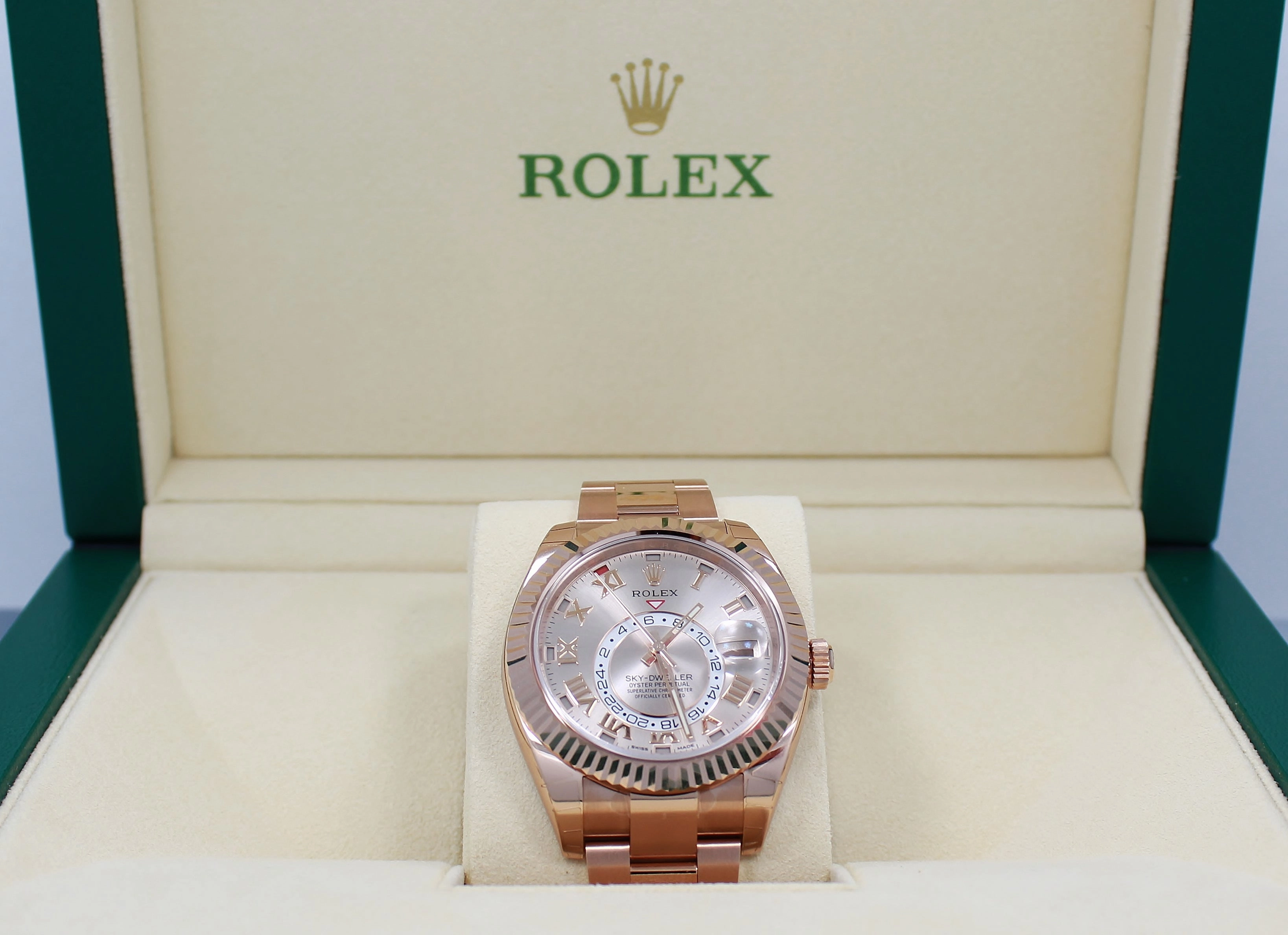 Rolex Sky-Dweller 18K Rose Gold 326935