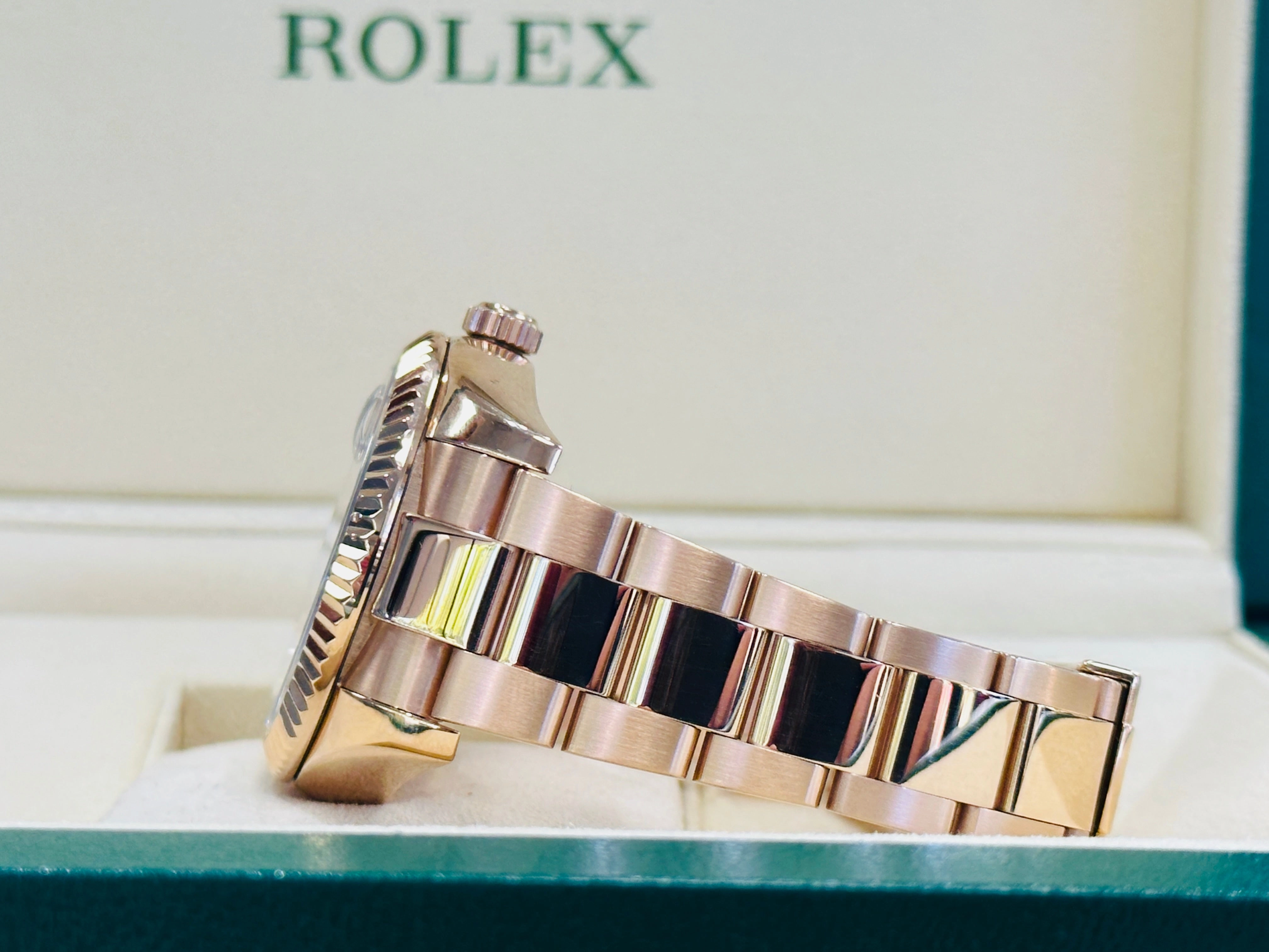 Rolex Sky-Dweller 18K Rose Gold Sundust Dial 326935 MINT