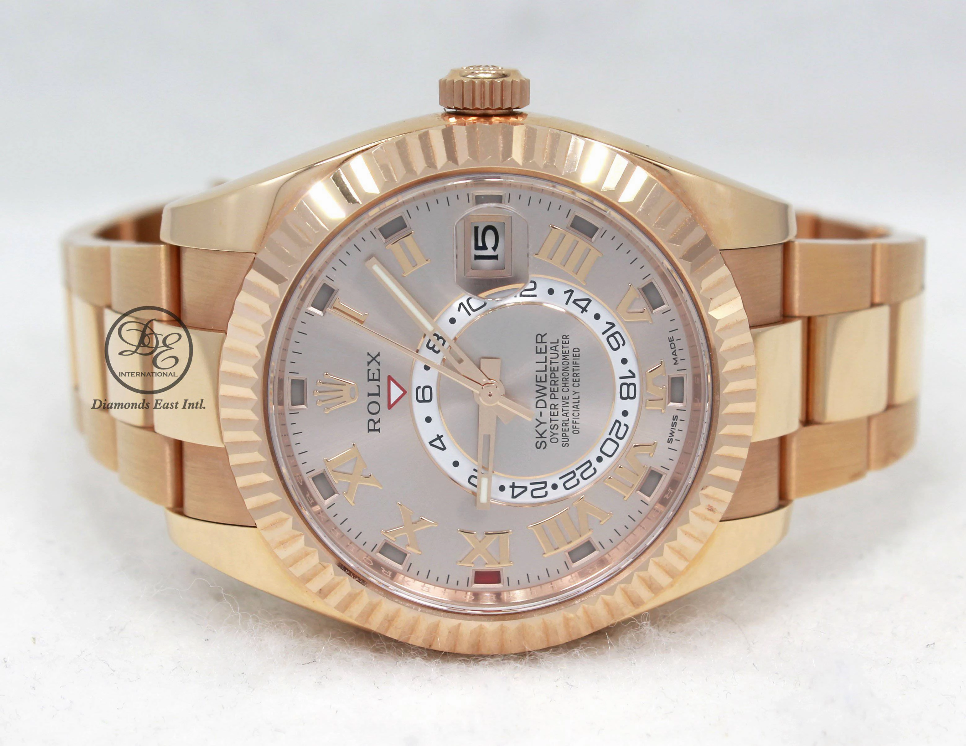 Rolex Sky-Dweller 18K Rose Gold Sundust Dial 326935 MINT