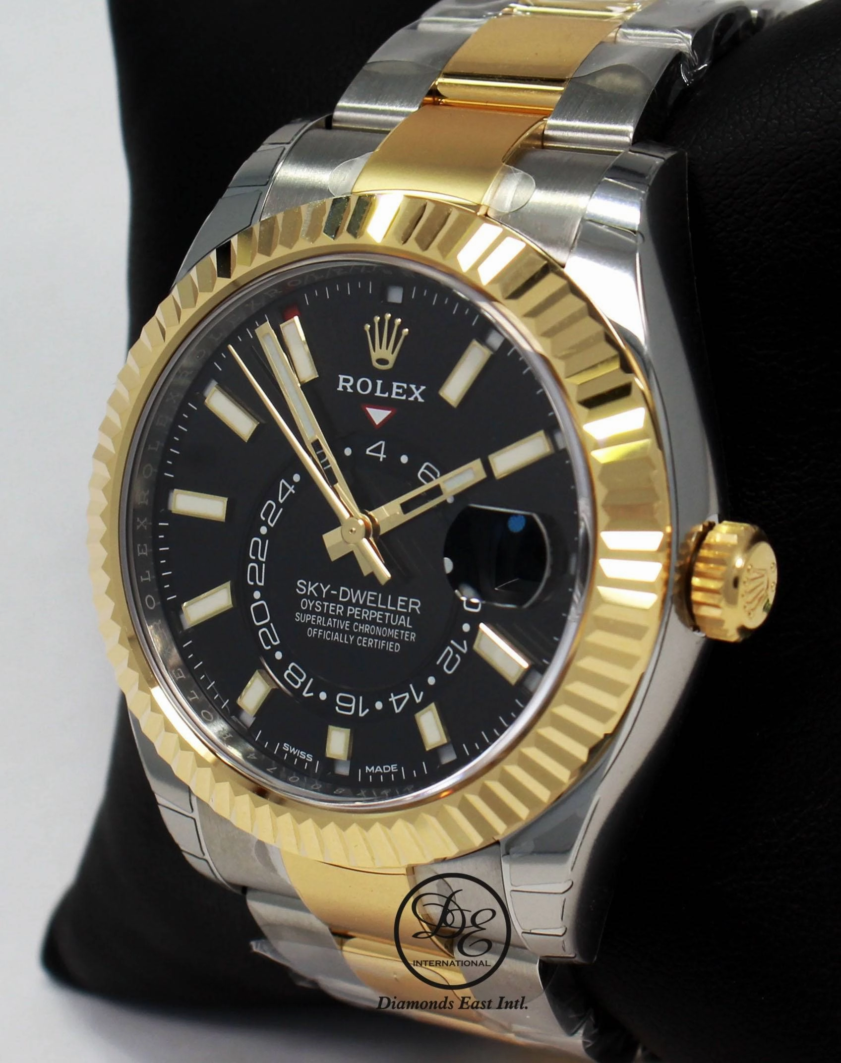 Rolex Sky-Dweller 18K Yellow Gold / SS 326933 BLSKO UNWORN