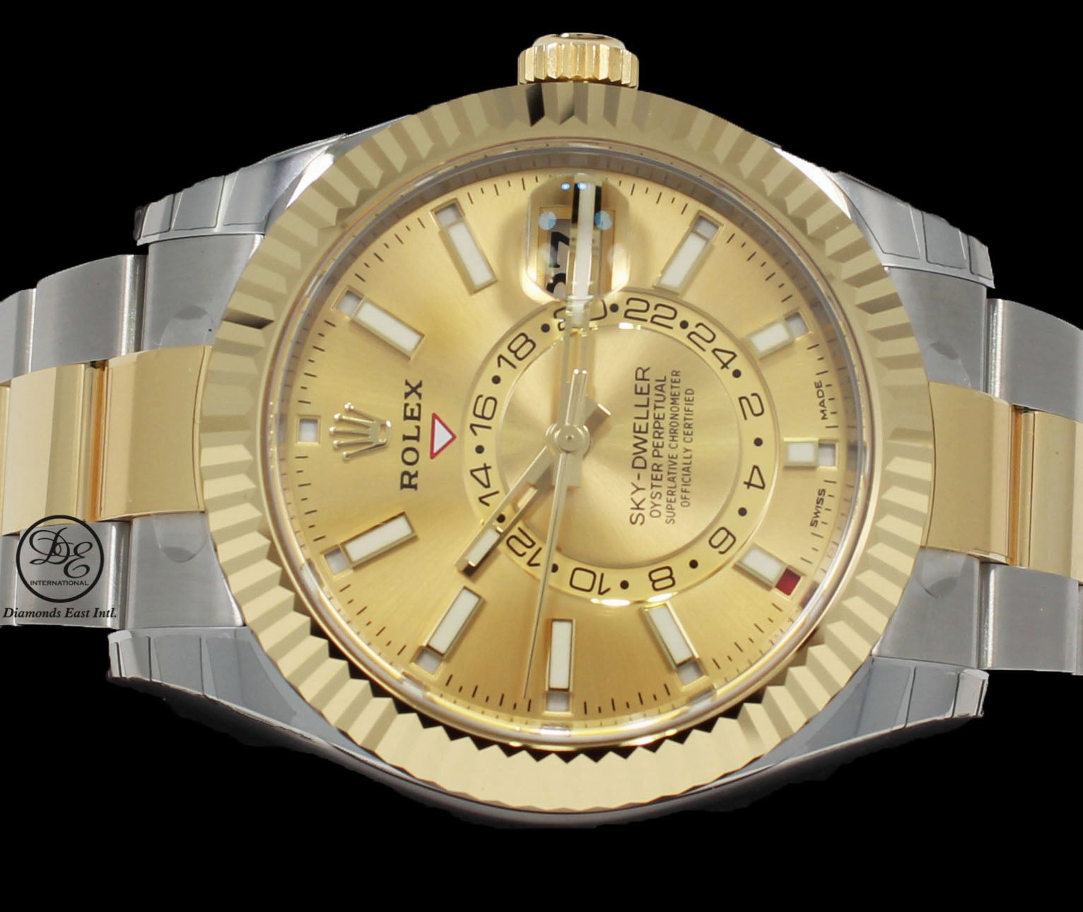 Rolex Sky-Dweller 18k Yellow Gold/SS 326933 UNWORN