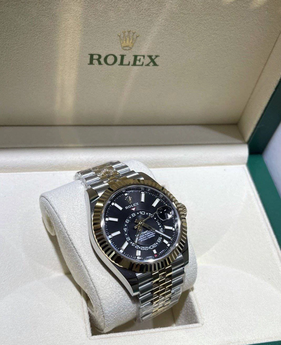 Rolex Sky-dweller 326933 Steel Black Dial Jubilee Perpetual Box/Papers MINT