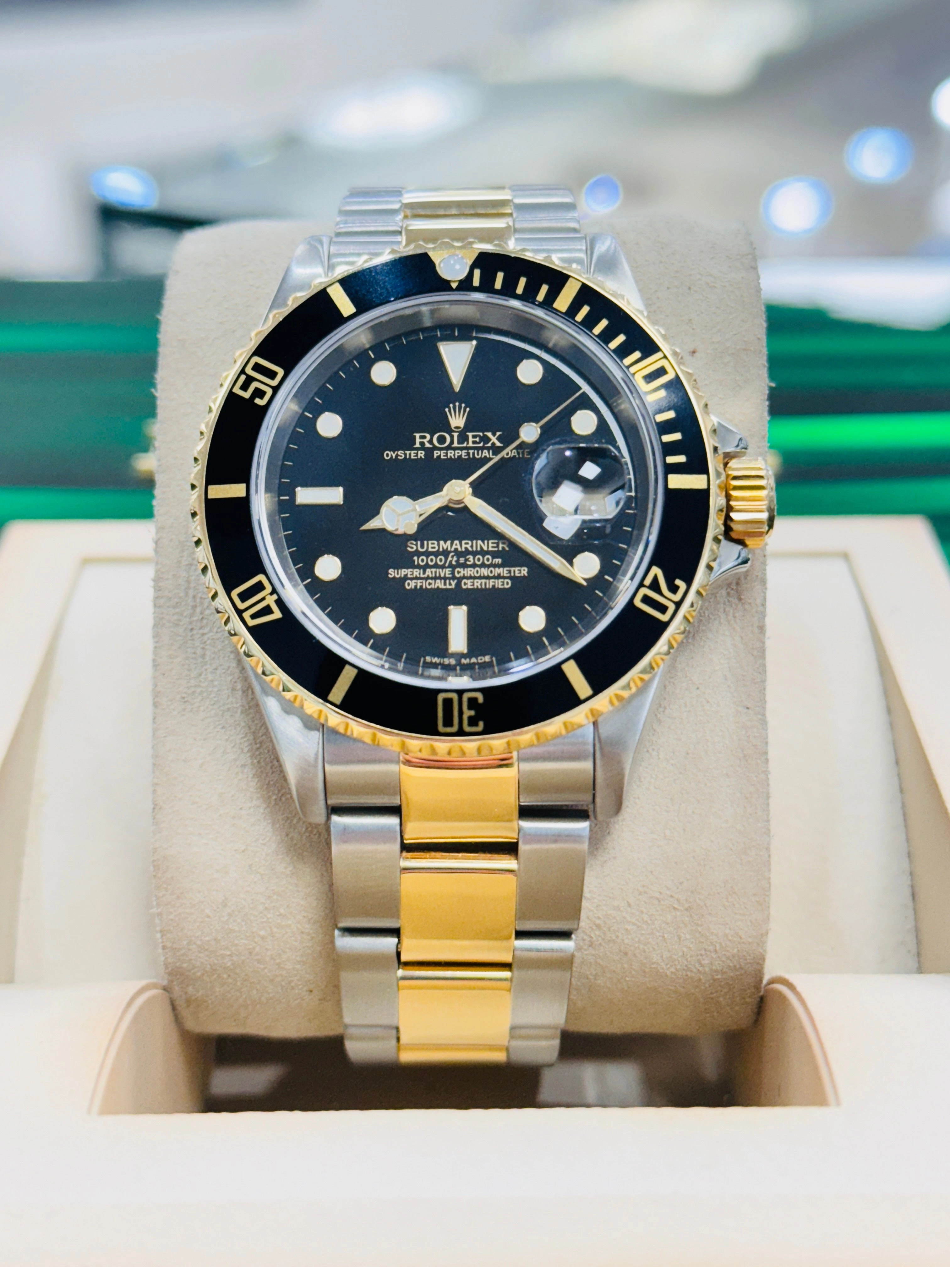 Rolex Submariner 16613 Steel 18k Yellow Gold Oyster Bracelet Black Bezel Watch MINT