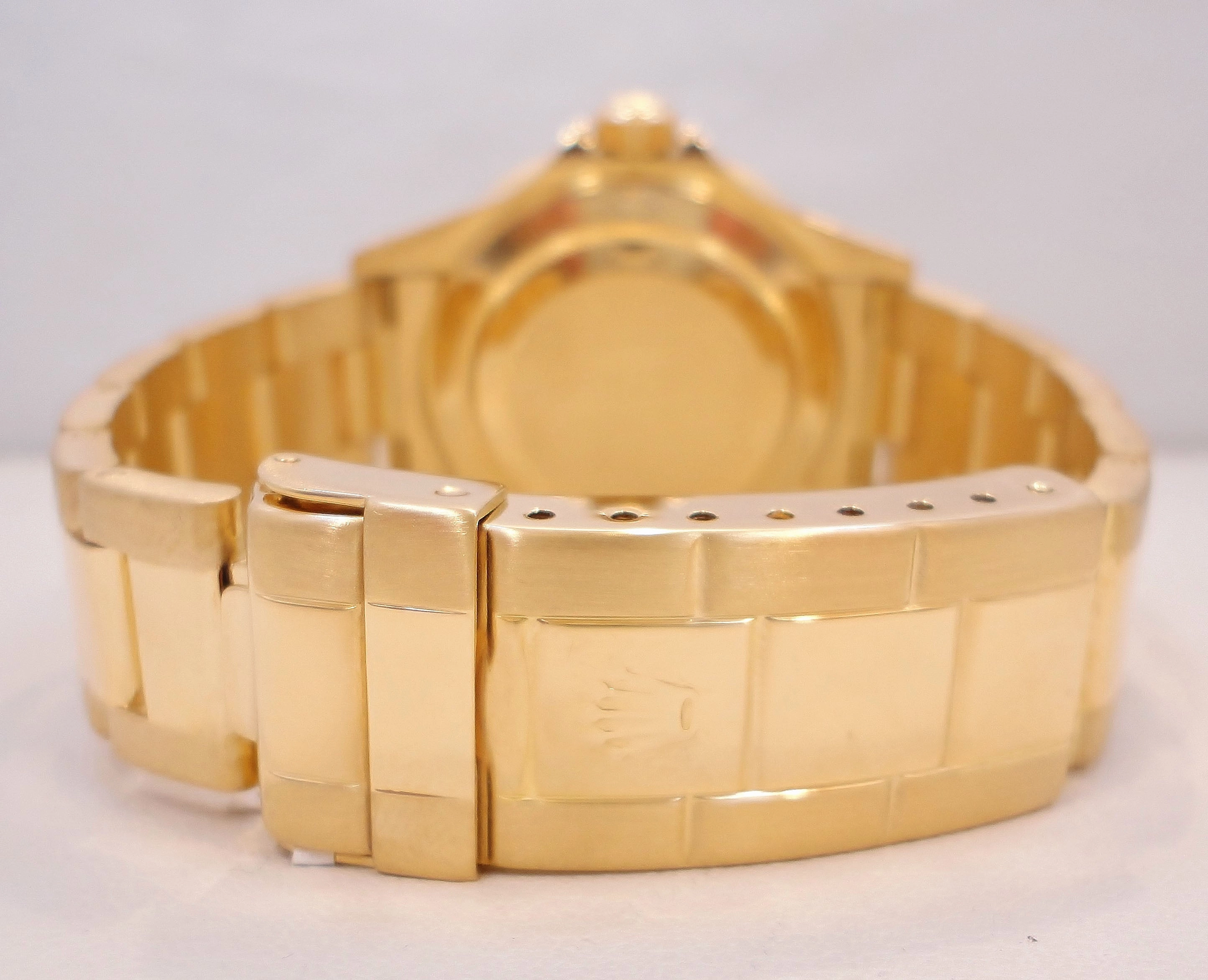 ROLEX Submariner 16618 18k Yellow Gold Oyster Blue Dial & Bezel