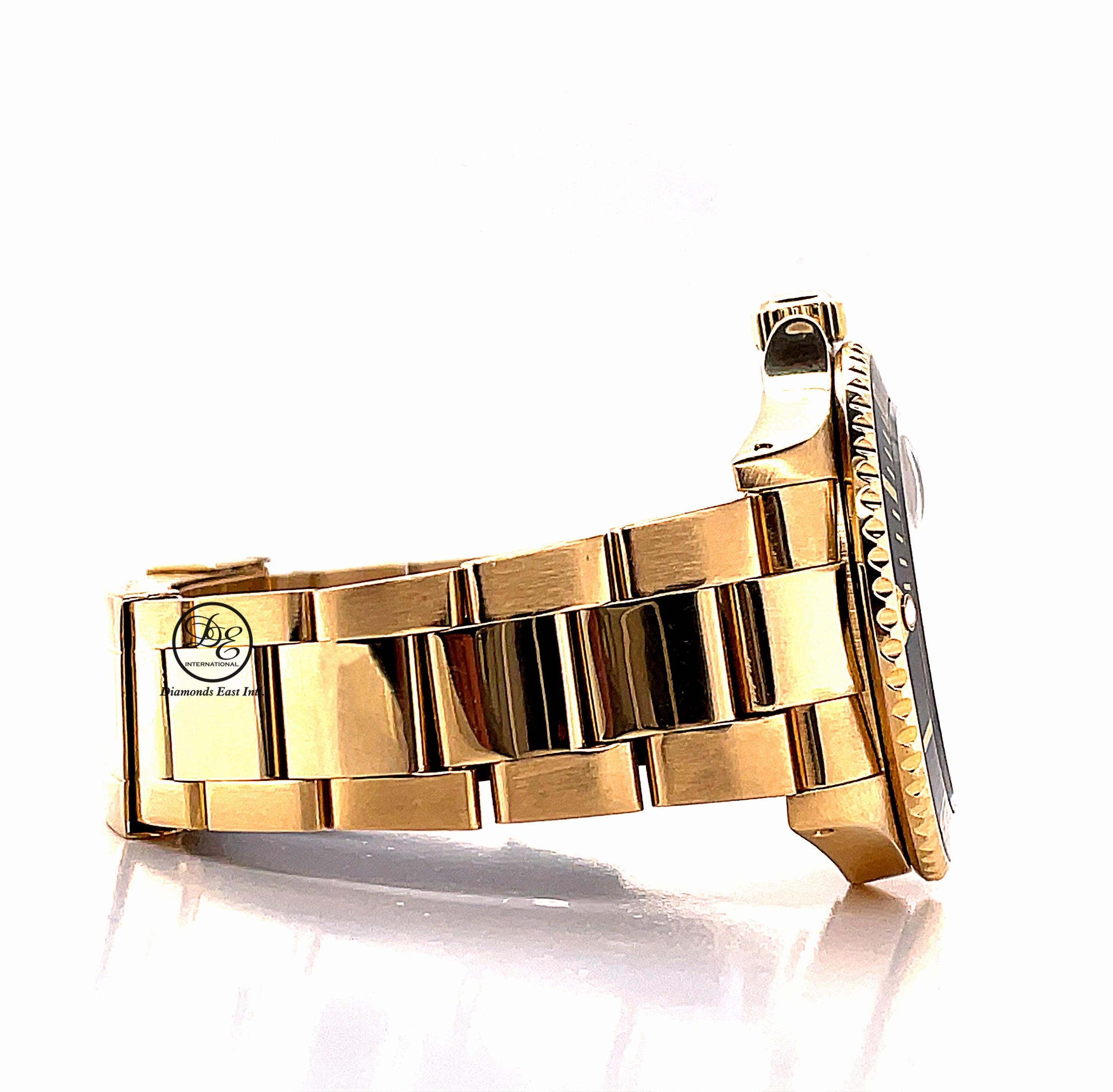 Rolex Submariner 16618 Date Yellow Gold Black Dial 40mm