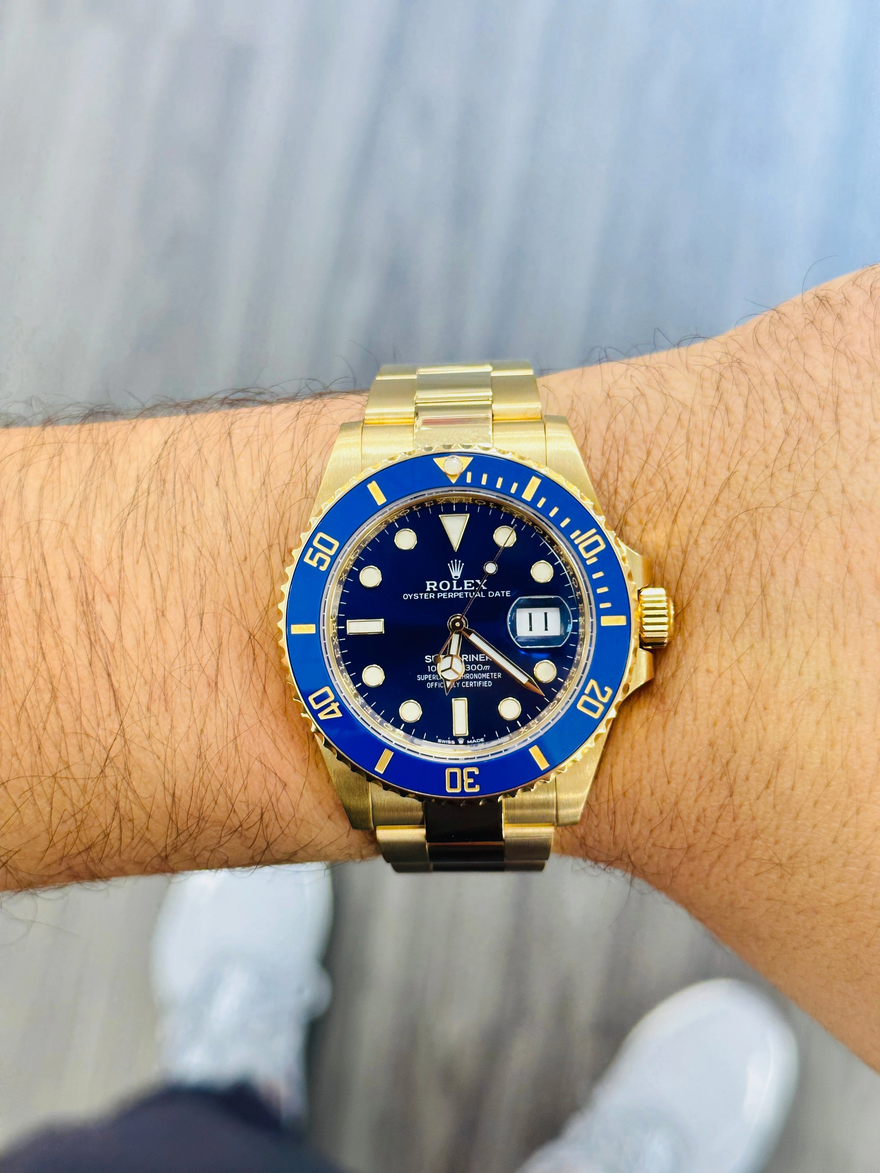 Rolex Submariner 41 Date 126618LB Box and Papers