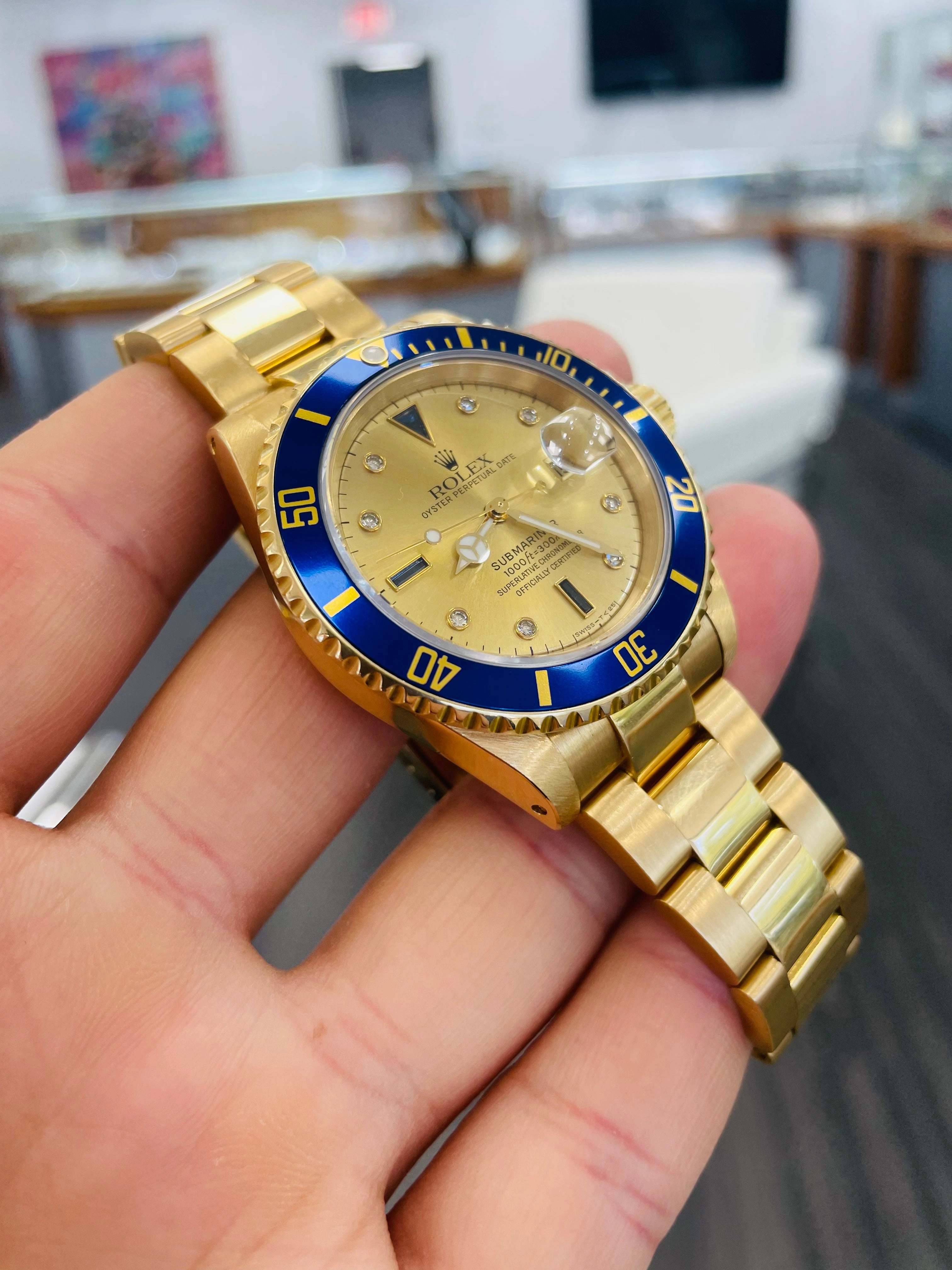Rolex Submariner Date 16618 Factory Serti Diamond Dial PreOwned Unpolished