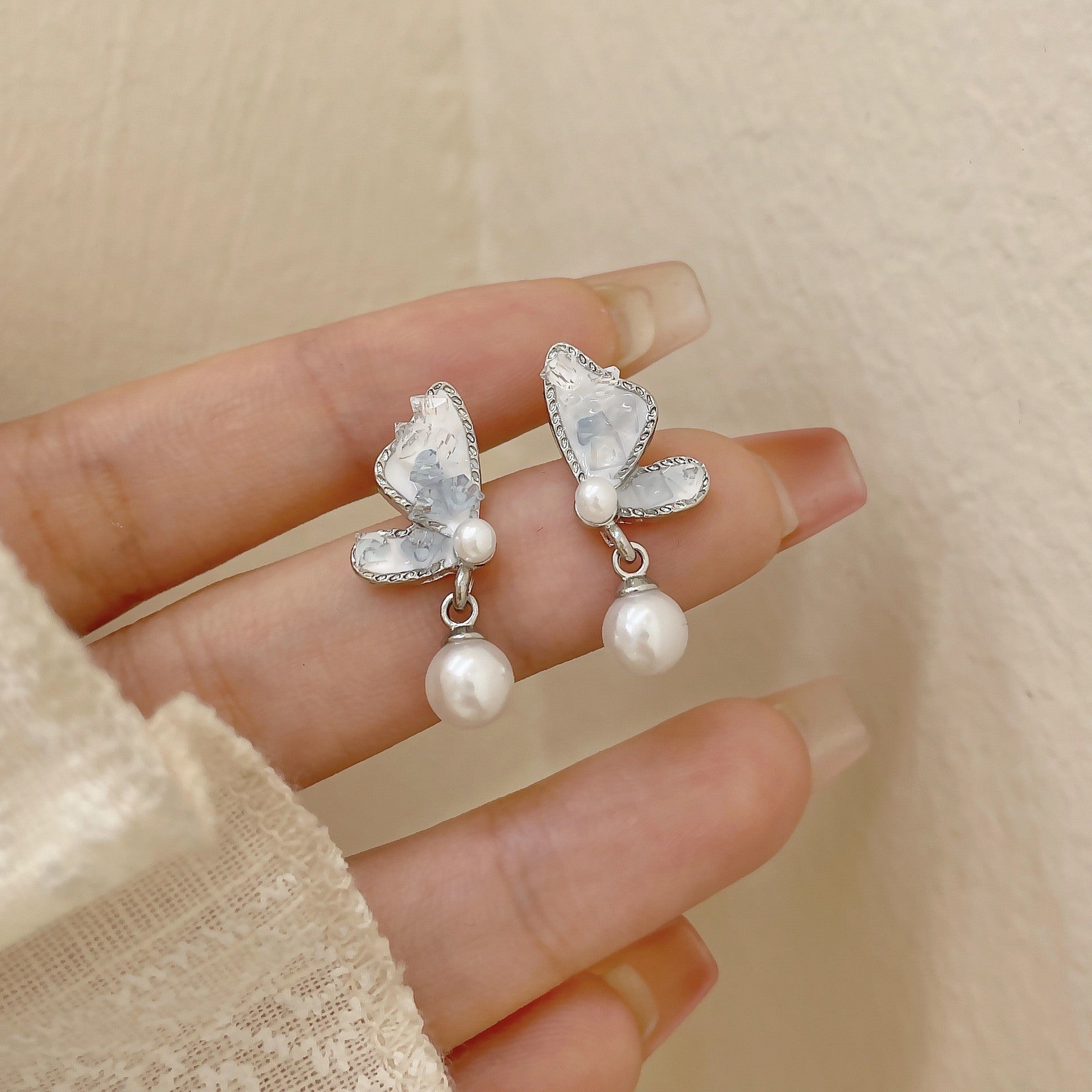 Wholesale Blue Crystal Flower Butterfly Alloy Earrings