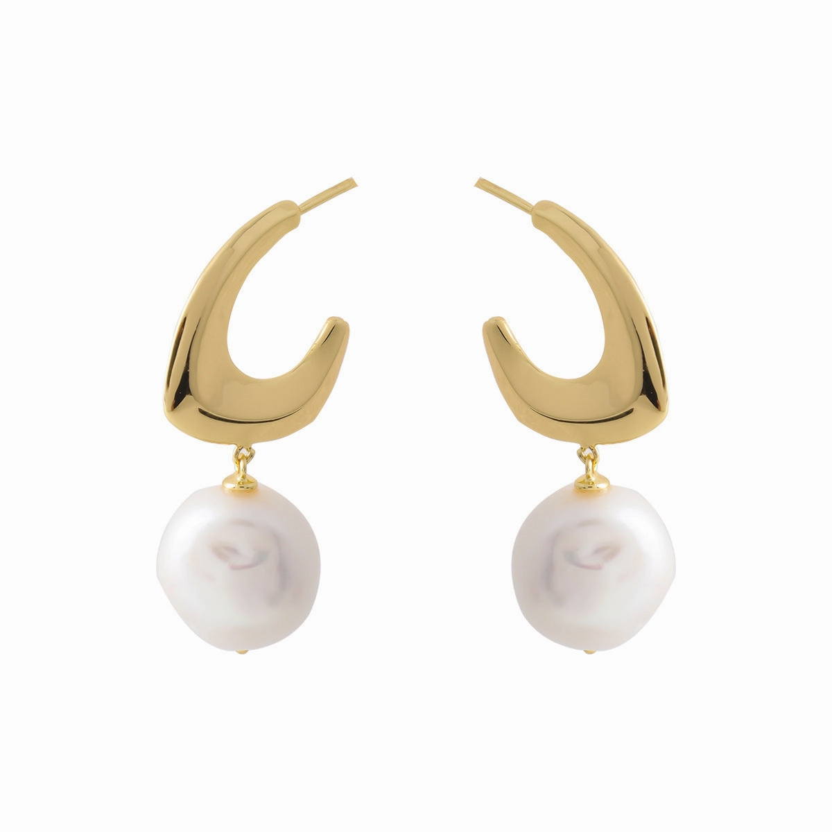 Wholesale C-shaped Pearl Earrings