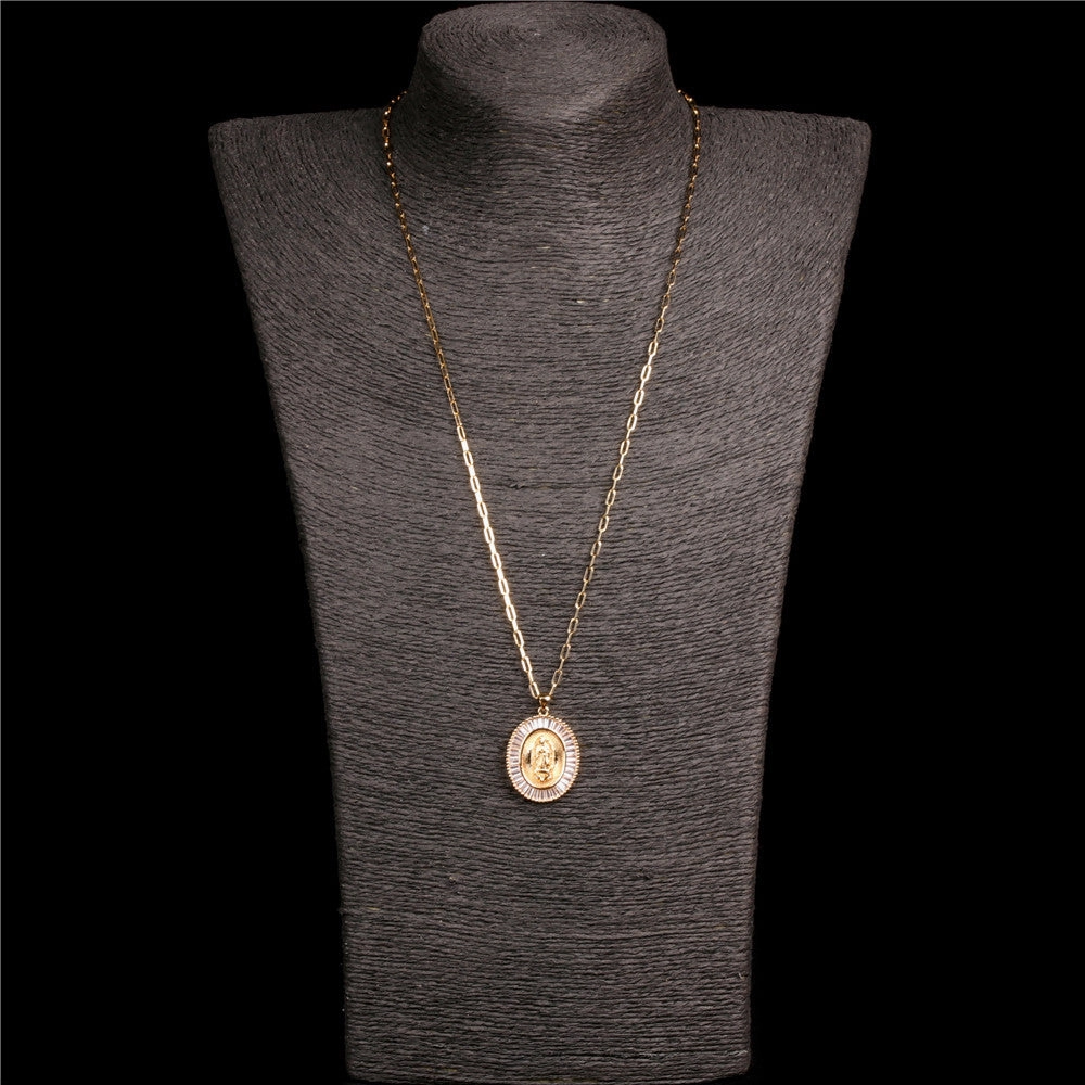 Wholesale Copper Thick Chain Round Card Diamond Creative Necklace