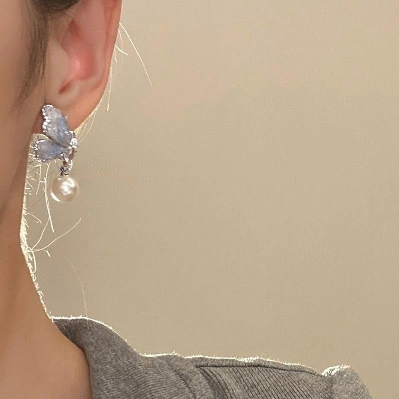 Wholesale Crystal Butterfly Wing Ear Alloy Earrings