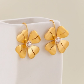 Wholesale Gold Petal Alloy Earrings