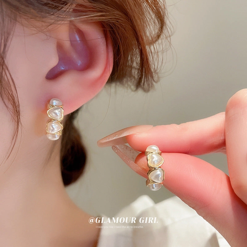 Wholesale Heart C Shape Imitation Pearl Earrings