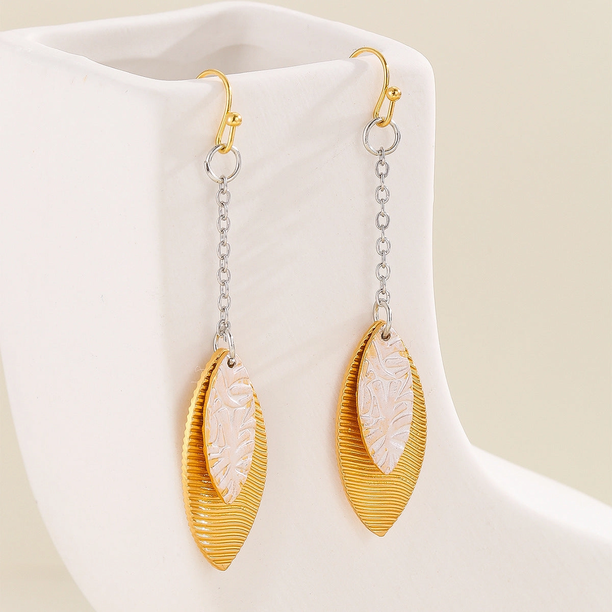Wholesale Long Leaf Alloy Earrings