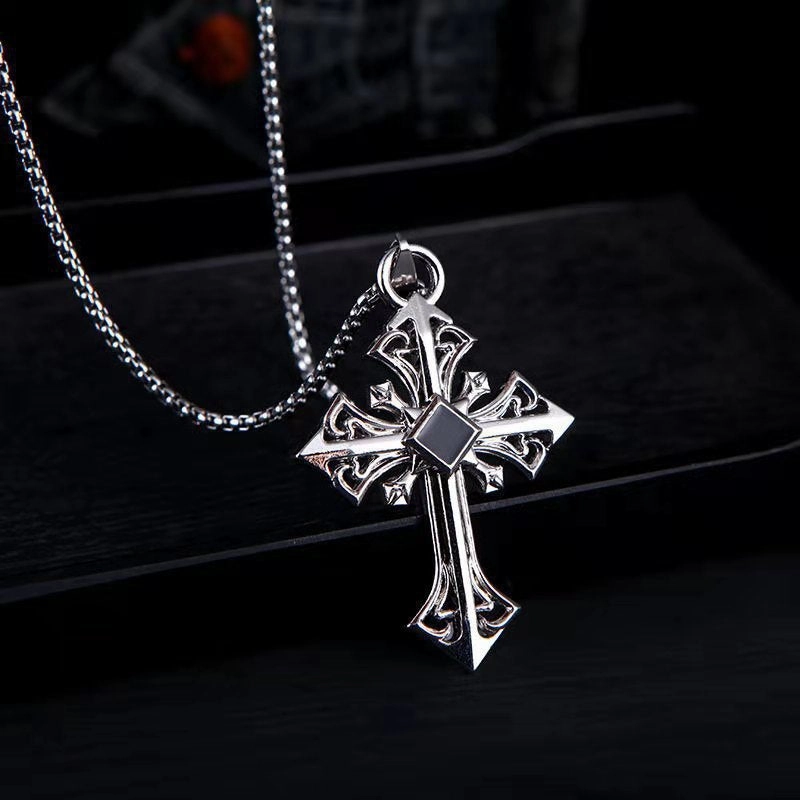 Wholesale  Retro Color-free Male Decoration Cross Pendant Necklace Simple Woolen Chain