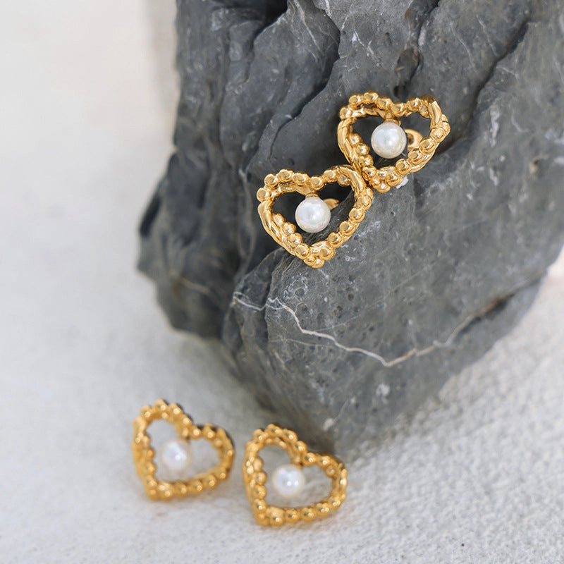 Wholesale Retro Palace Style Titanium Steel Love Simple Female Gold 18K Earrings