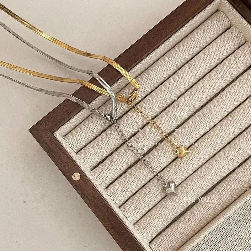 Wholesale Simple snake bone chain versatile temperament clavicle chain