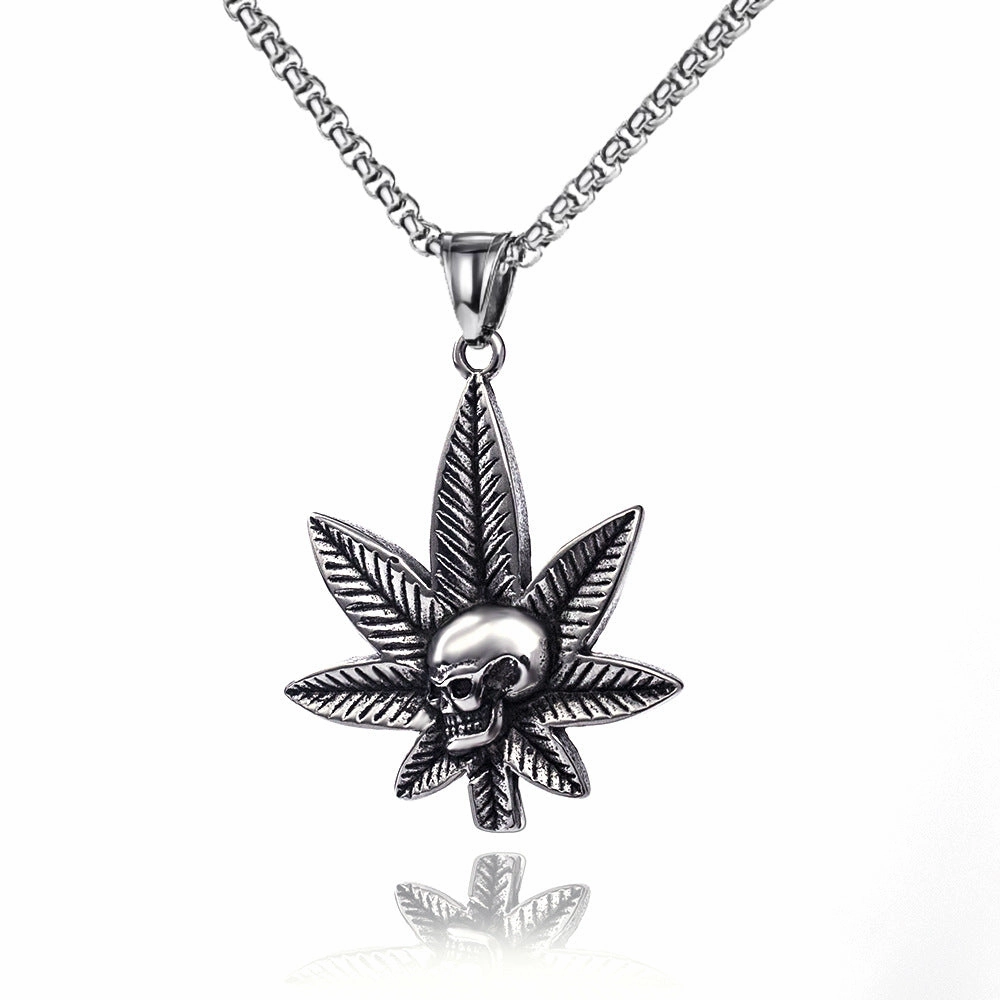 Wholesale Solid men's domineering axe vintage necklace